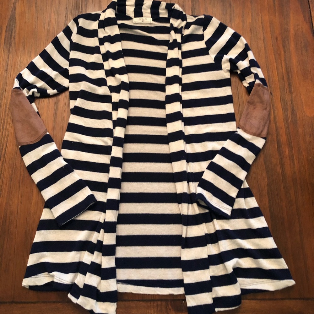 Women’s Size Small Cardigan